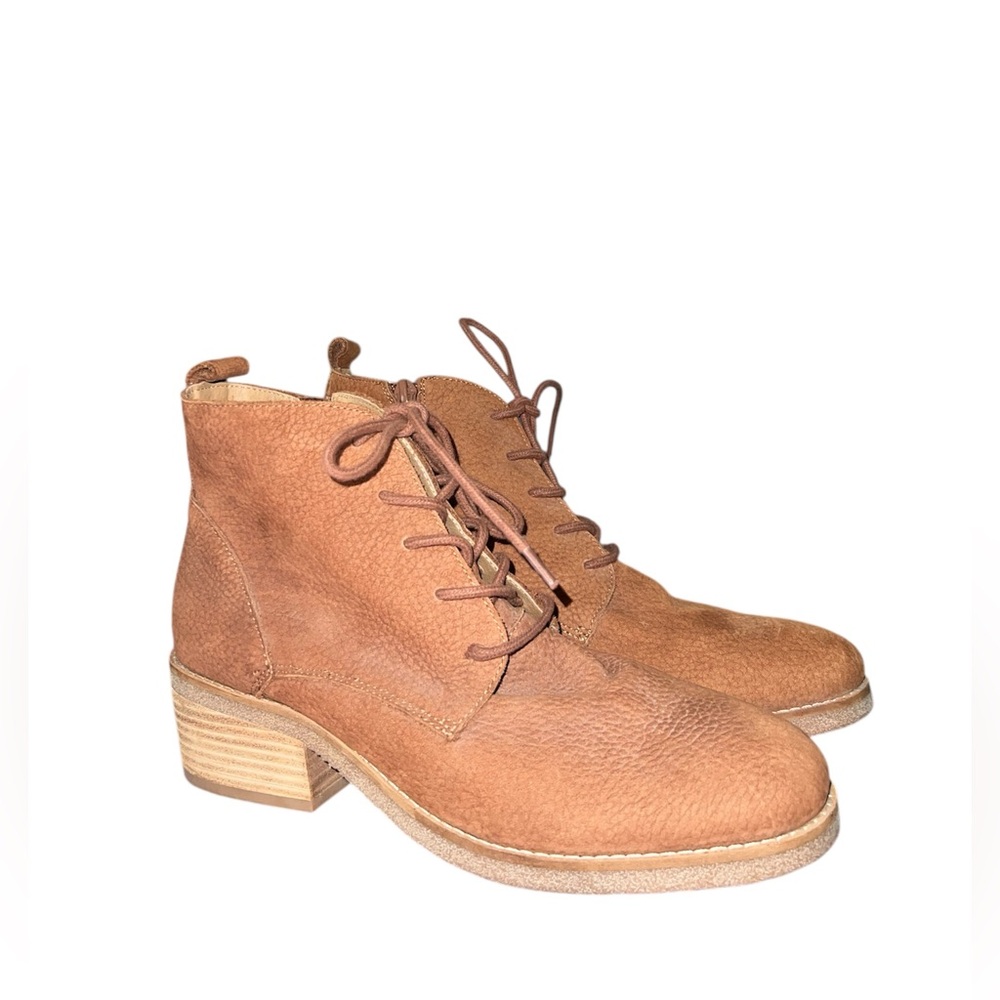 Lucky Brand Tan Lace-Up Boots